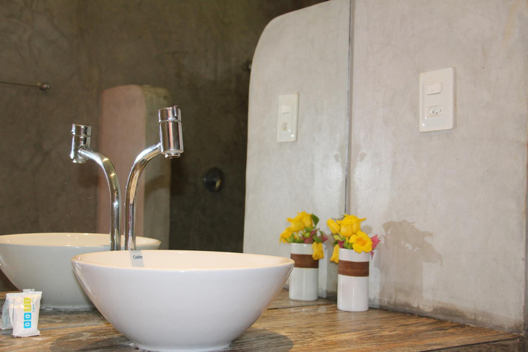 Bathroom 10