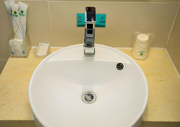 Bathroom 3, City Comfort Inn Wuhan Jiangxia, Wuhan