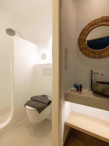 Shower 3, Parikia Cove Mansion, South Aegean