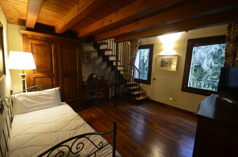 Bedroom 9