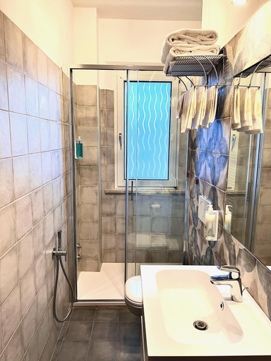 Bathroom 3, Albergo Di Murlo, Siena