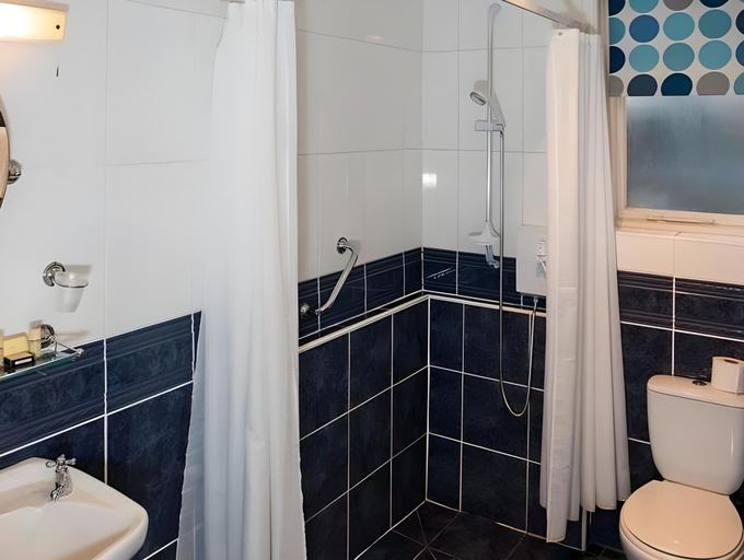 Bathroom 2, Hotel Coco, Suffolk