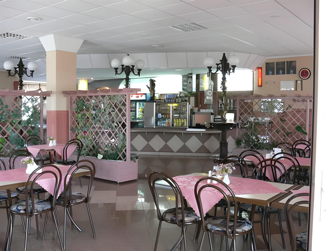 Food & Drinks 3, Motel 2000, Poznań