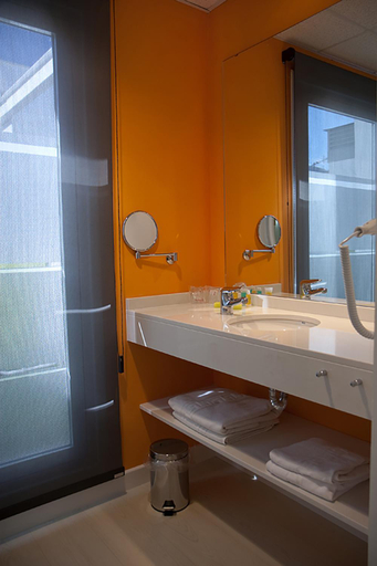 Bathroom 4, Europa Jaen, Jaén