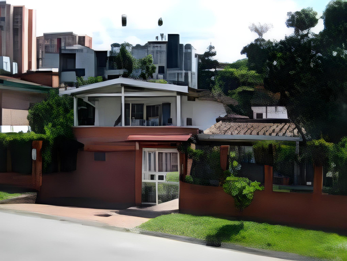 Exterior & Views