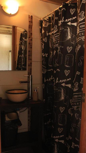 Bathroom, La Quinta Hostel & Suites, n.a337