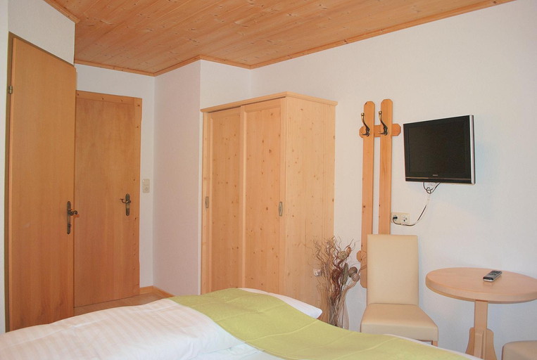Bedroom 2, Berggasthof Barnstatt, Kufstein