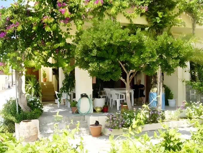 Others 2, Knossos Hotel, Faistos