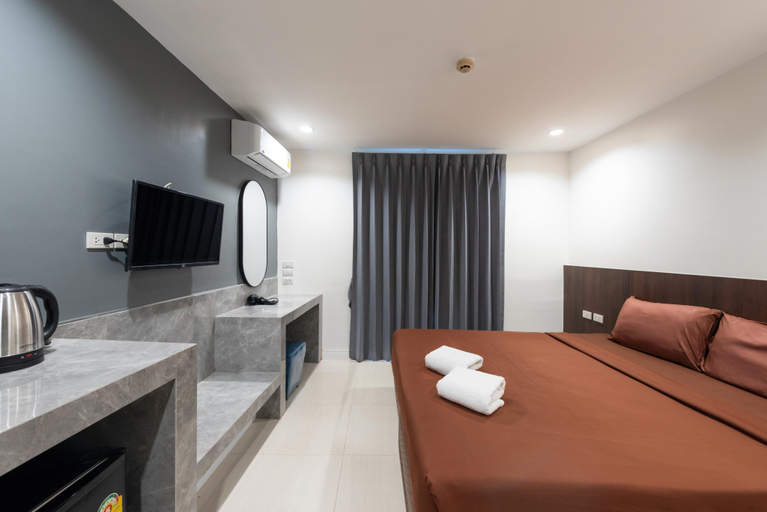 Bedroom 8
