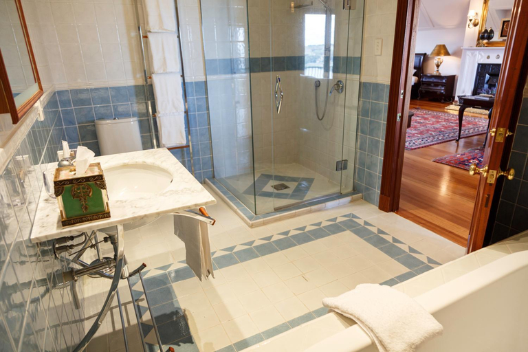 Bathroom 5, Lake Karapiro Lodge, Matamata-Piako