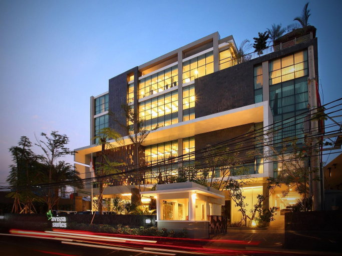Exterior 5