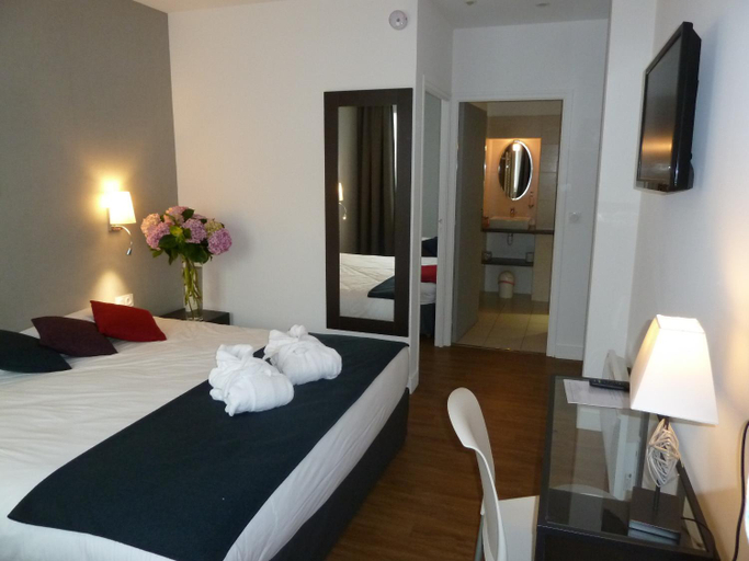 Bedroom 9