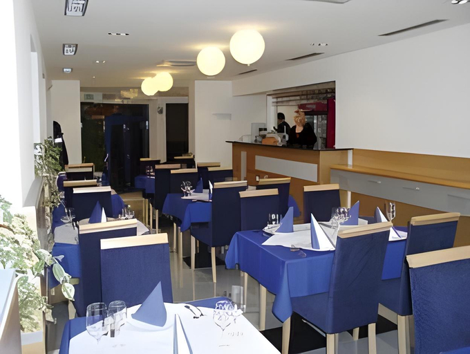 Food & Drinks 2, Hotel Blue Bratislava, Bratislava III