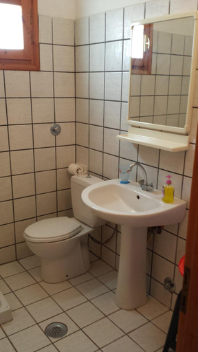 Bathroom 2, Splantza Apartments, Epirus