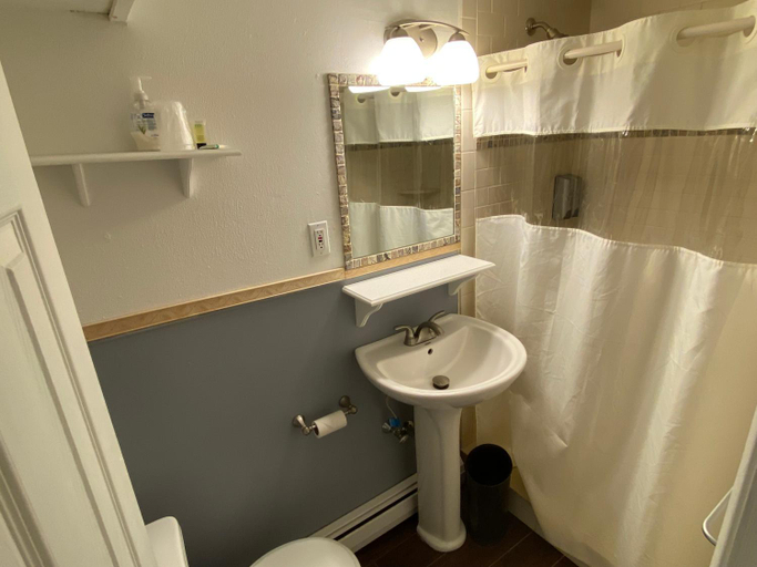 Others 5, Bromley View Inn, Bennington