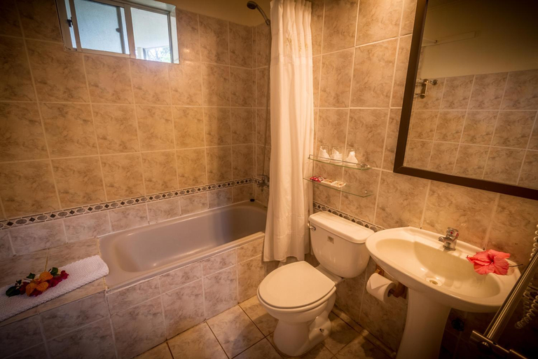 Bathroom 3, O'tai, ísla de Pascua