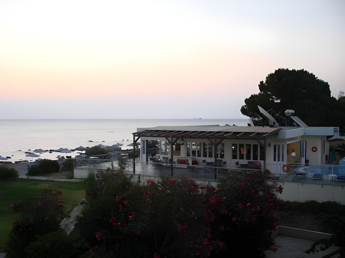 Others 3, Elpida Beach Studios, South Aegean
