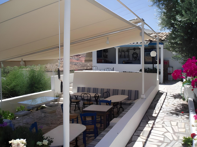 Food & Drinks 5, Galaxa Mansion, Central Greece