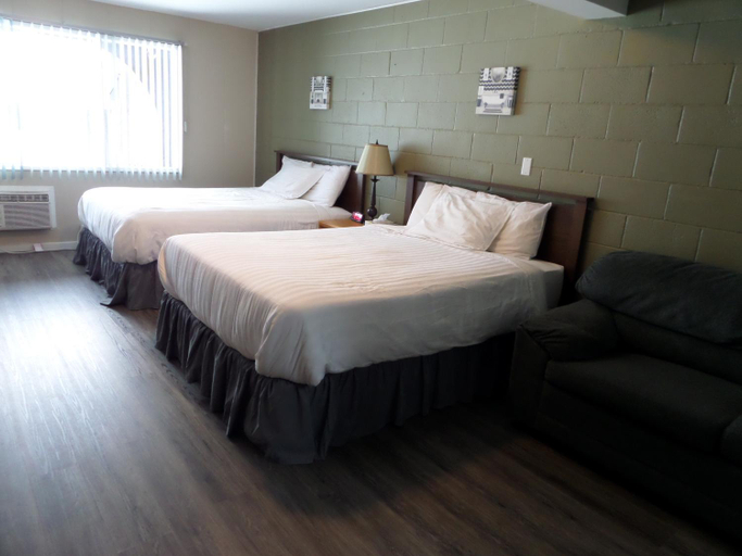 Others 5, Ray Lyn Motel, Kootenay Boundary