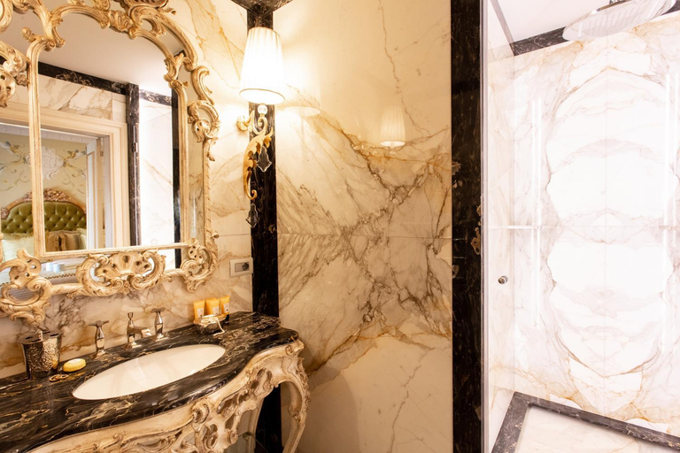 Bathroom 2, Villa Della Torre, Verona