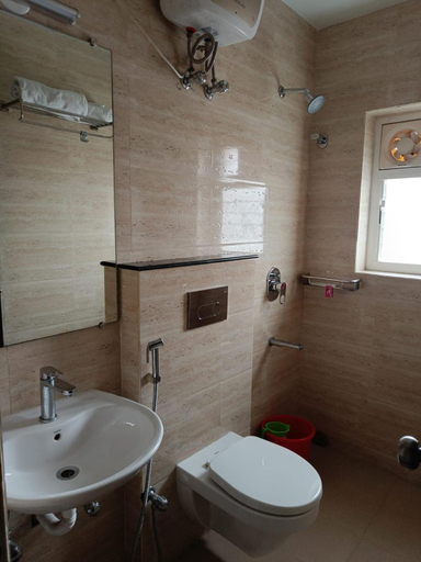Bathroom 3, Hotel Sheldon, South 24 Parganas
