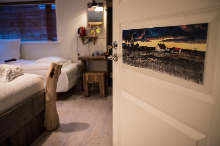 Bedroom 2, Guesthouse 1x6, Reykjanesbær