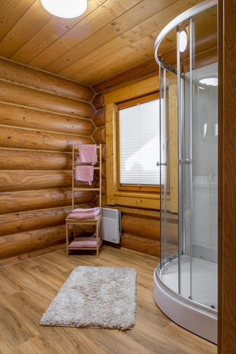 Shower 3, Tatransky Zrub, Poprad