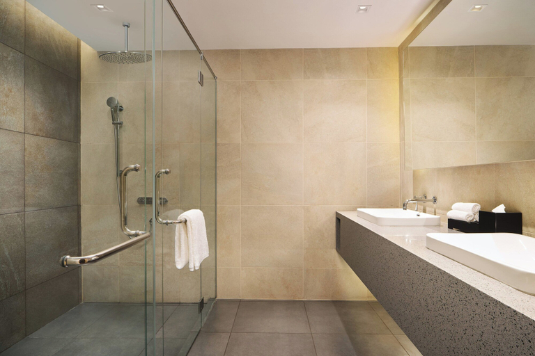 Bathroom 5, Four Points by Sheraton Kuala Lumpur, Chinatown, Kuala Lumpur