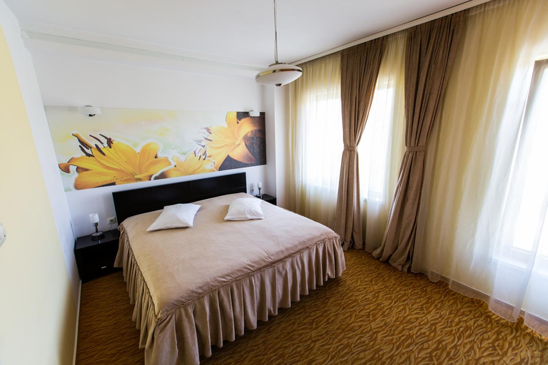 Bedroom 2, Hotel Grandis Apulum, Mioveni