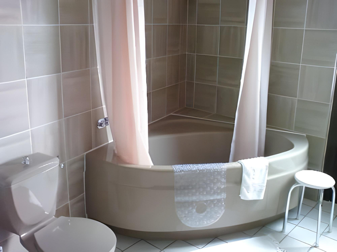 Bathroom 3, Hotel Garni Julia, Düren