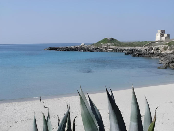 Others 4, Residence Atlante, Taranto