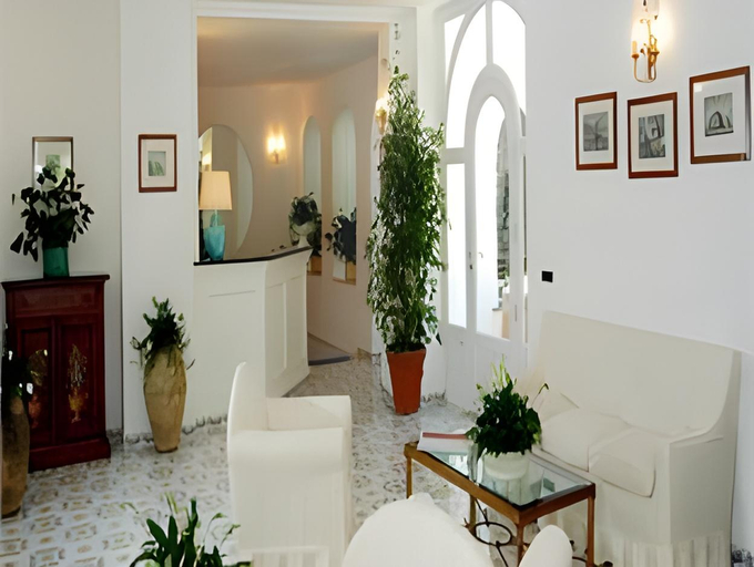 Public Area 4, Hotel Canasta, Napoli