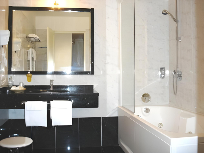 Bathroom 4, Villa Imperiale Hotel, Savona
