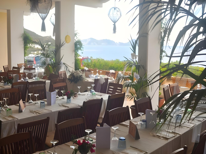 Food & Drinks 4, Hotel Ortensia, Latina