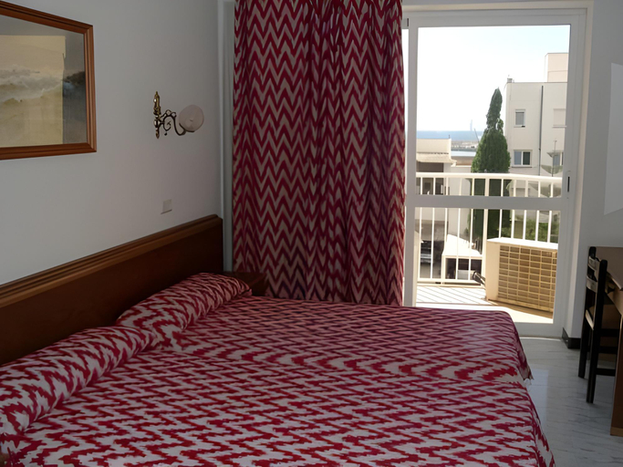 Bedroom 3, Hotel Amic Can Pastilla, Baleares