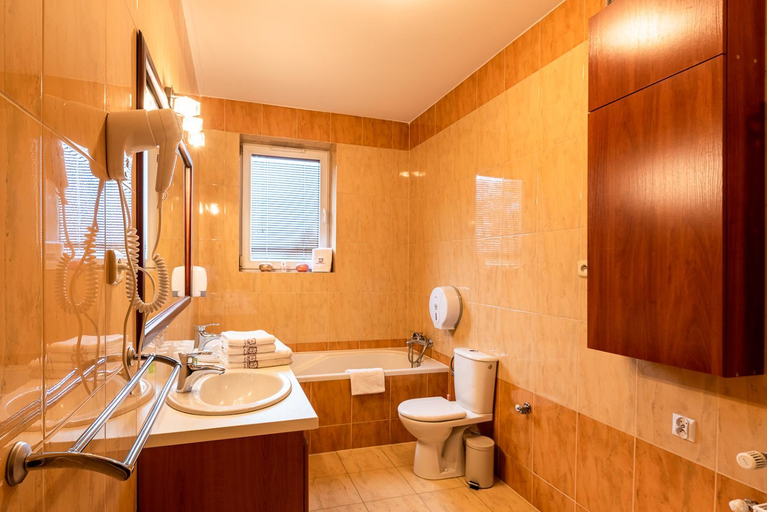 Others 5, Hotel Kasztelan, Wieliczka