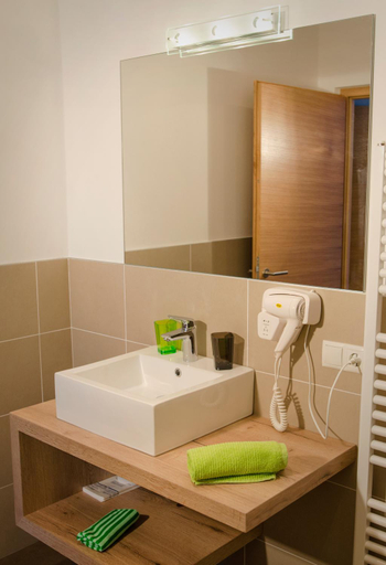 Bathroom 3, Residence Reinhild, Bolzano