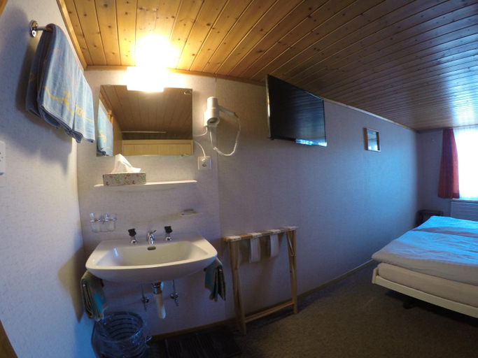 Bedroom, Hotel Garni Traube B&B, Appenzell Ausserrhoden