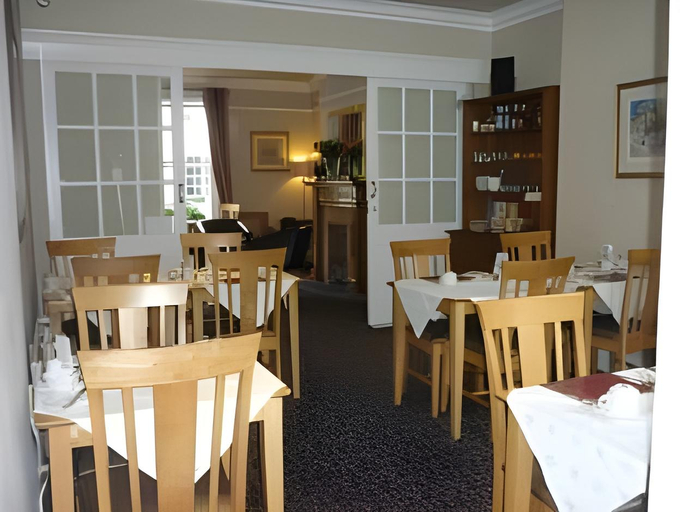 Food & Drinks 5, The Abbey Hotel, Gloucestershire