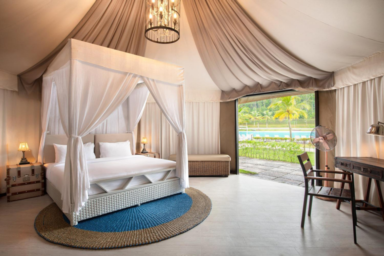Bedroom 18