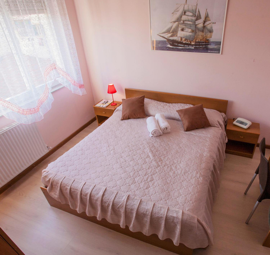Bedroom 9