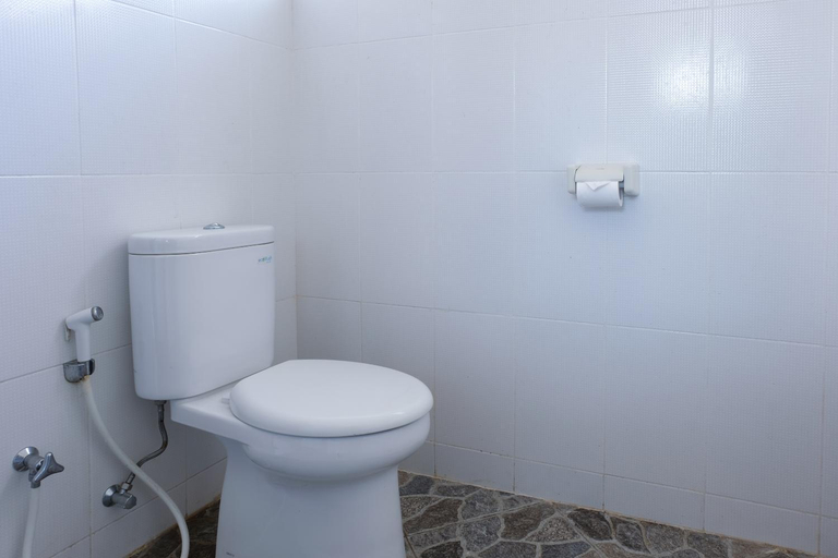 Bathroom 7