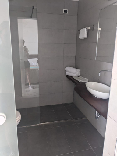 Bathroom 5, Villa Giovanna, Napoli