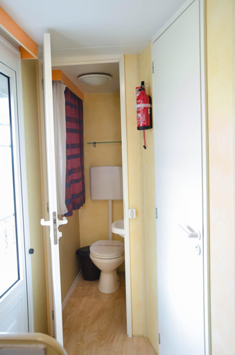 Bathroom 2, Kamemi Village & Camping, Agrigento