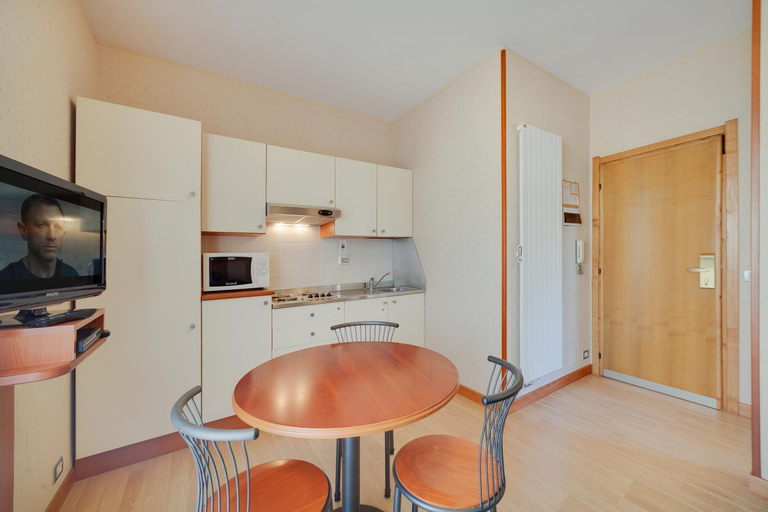Dining Room 1