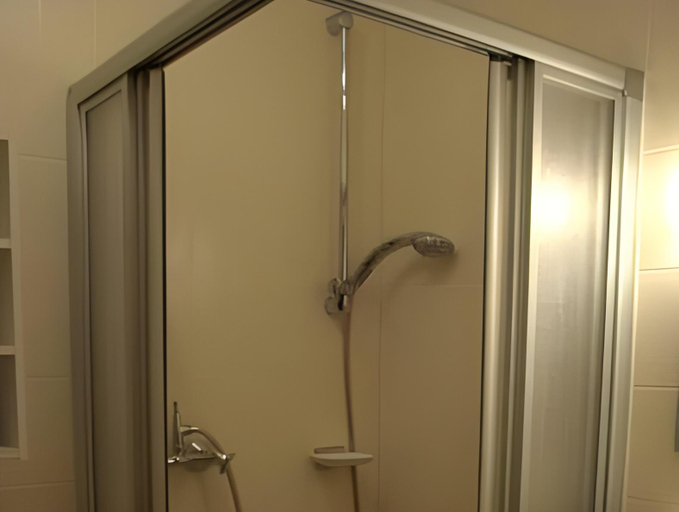 Bathroom 2, Hotel Garni Café Räpple, Ortenaukreis