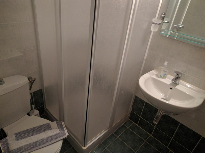 Bathroom 4, Hotel Sea Breeze, Crete