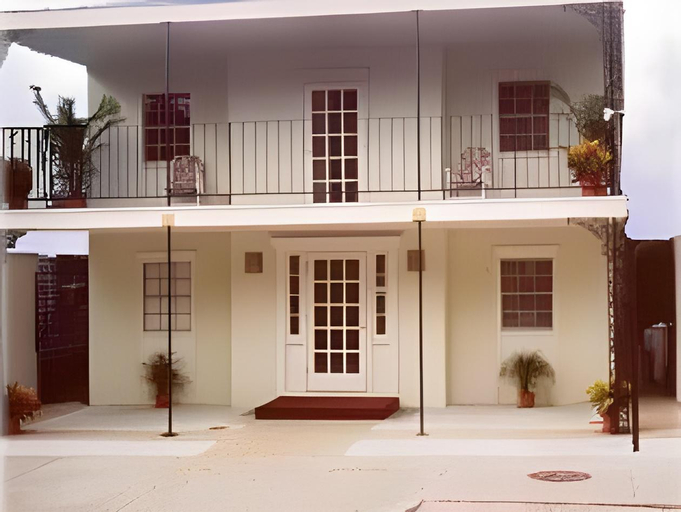 Empress Hotel, Orleans