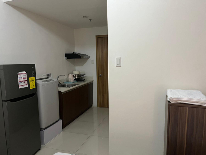 Others 5, Grand Riviera Suites, Manila City