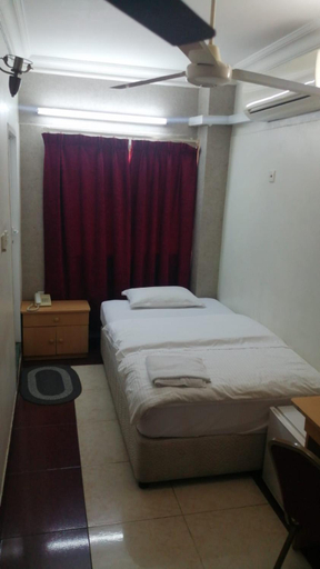 Bedroom 2, Sun City Hotel, Muscat